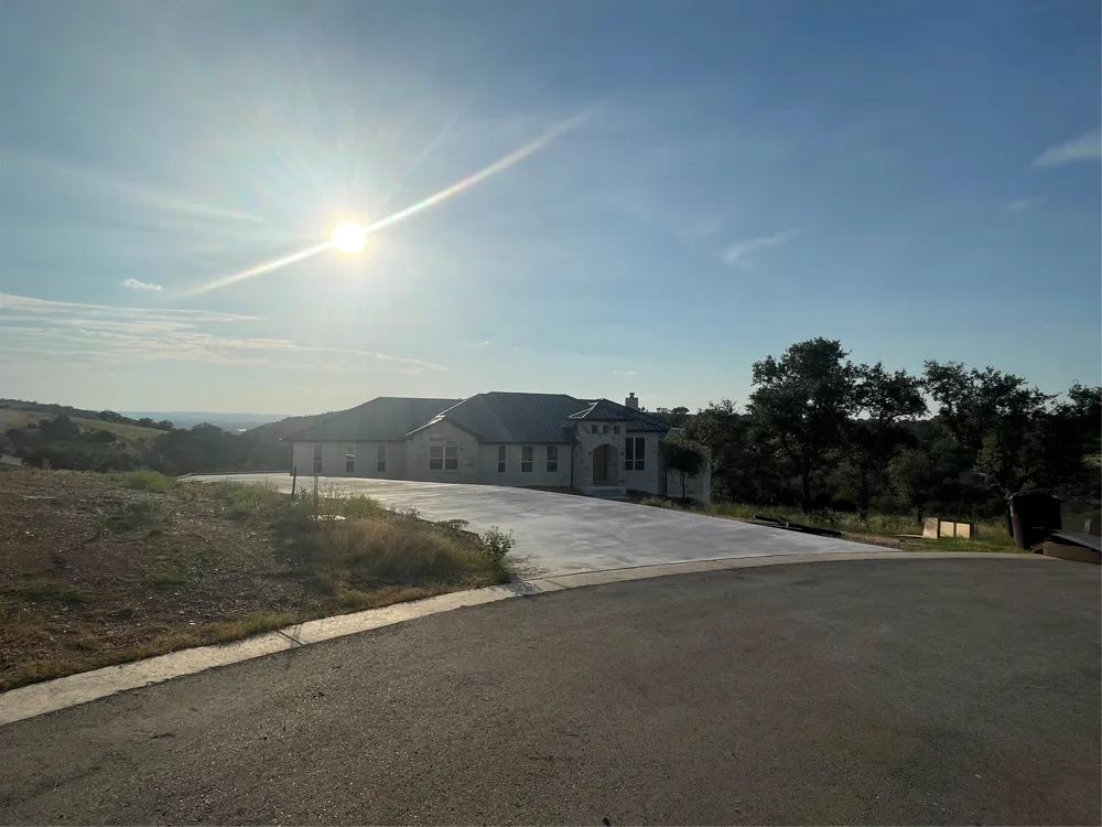 97 Hidden Cove Kingsland, TX 78639