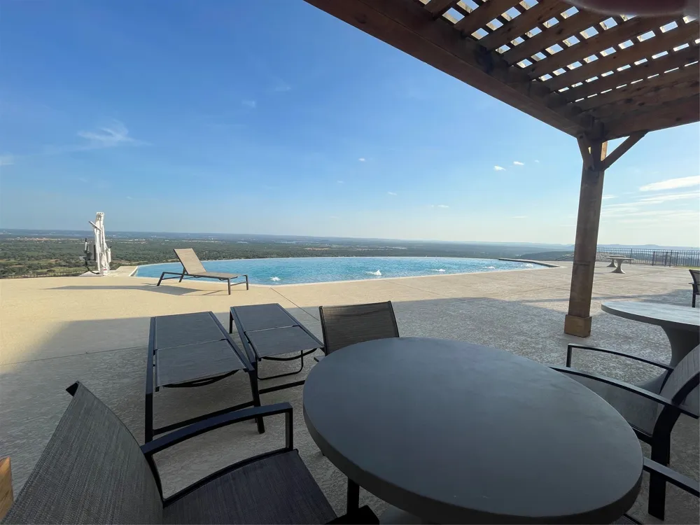 97 Hidden Cove Kingsland, TX 78639
