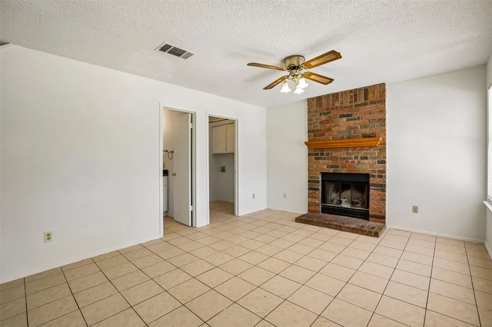 4205 Iriona Bend Austin, TX 78749