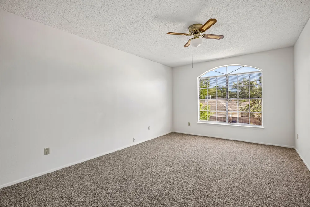 4205 Iriona Bend Austin, TX 78749