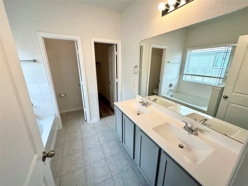 230 Olympic Drive Kyle, TX 78640