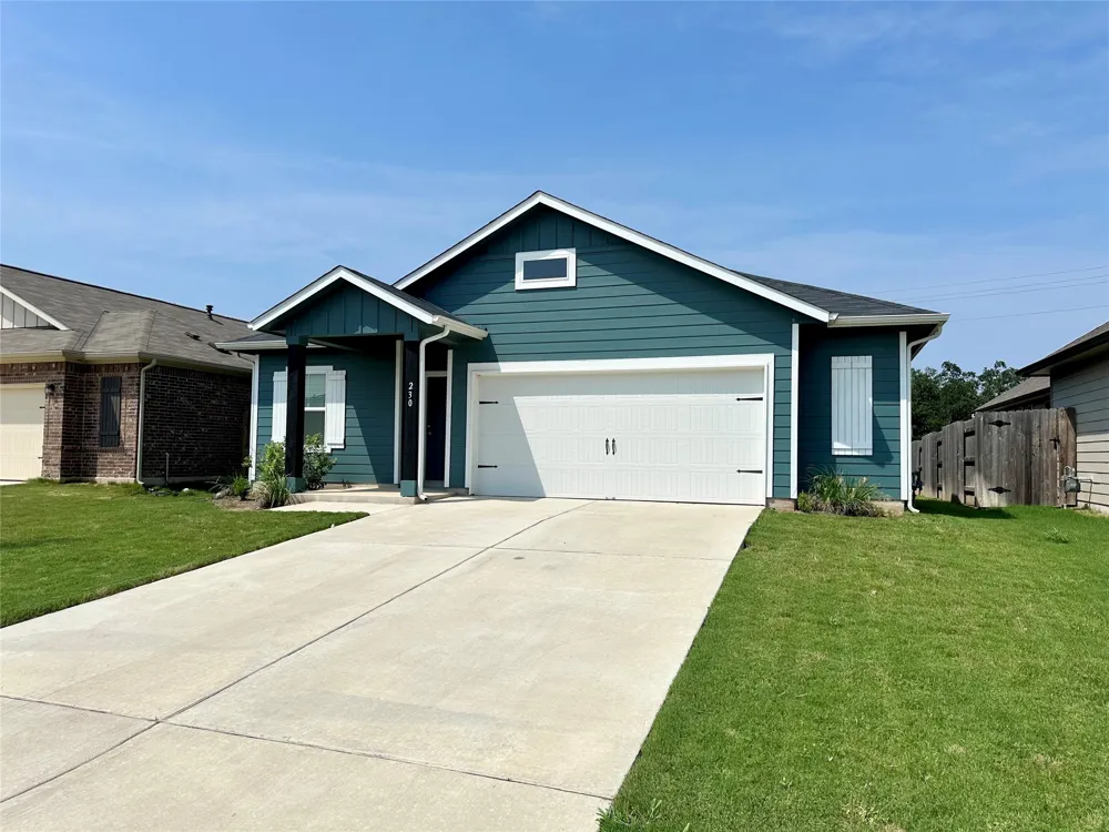 230 Olympic Drive Kyle, TX 78640