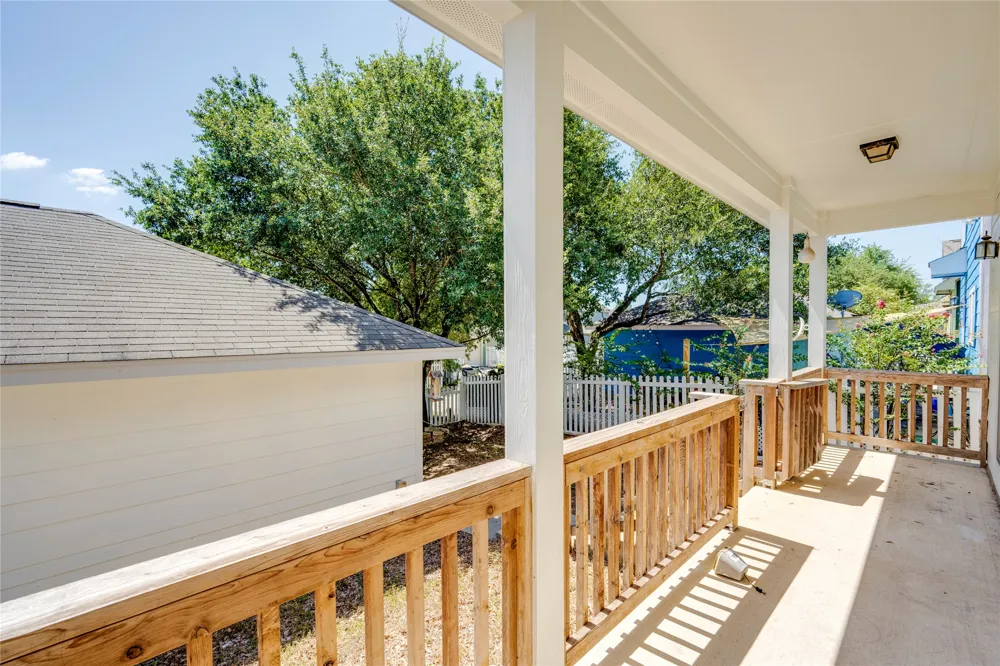 483 McGarity Kyle, TX 78640