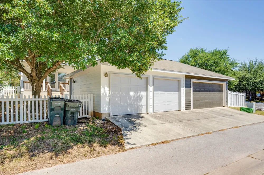483 McGarity Kyle, TX 78640