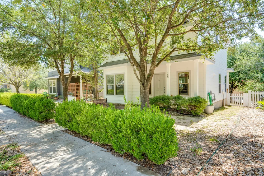483 McGarity Kyle, TX 78640