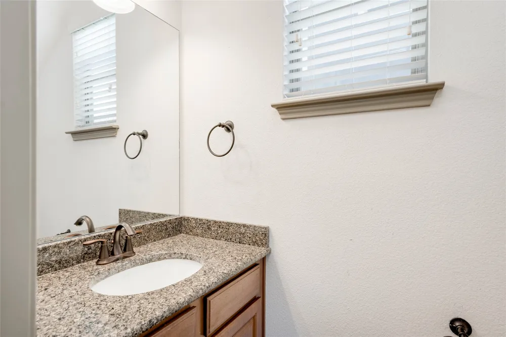 483 McGarity Kyle, TX 78640