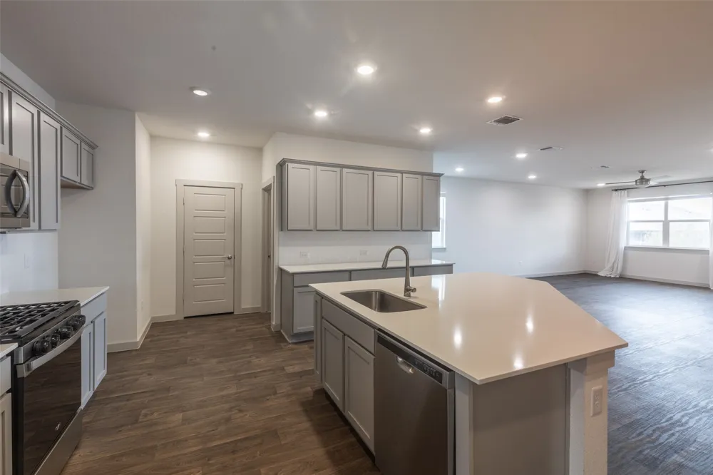 2913 Louris Lane Pflugerville, TX 78660
