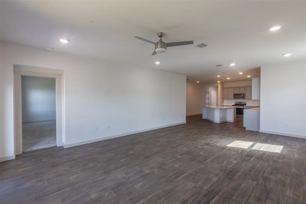 2913 Louris Lane Pflugerville, TX 78660
