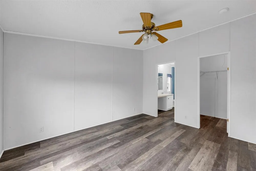 156 Julie Drive Kingsland, TX 78639
