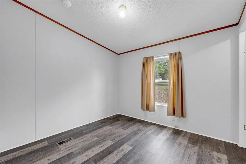 156 Julie Drive Kingsland, TX 78639