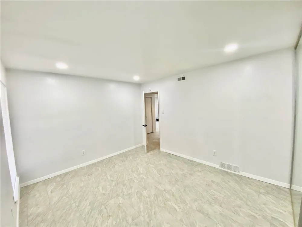 6910 Hart Lane #403 Austin, TX 78731