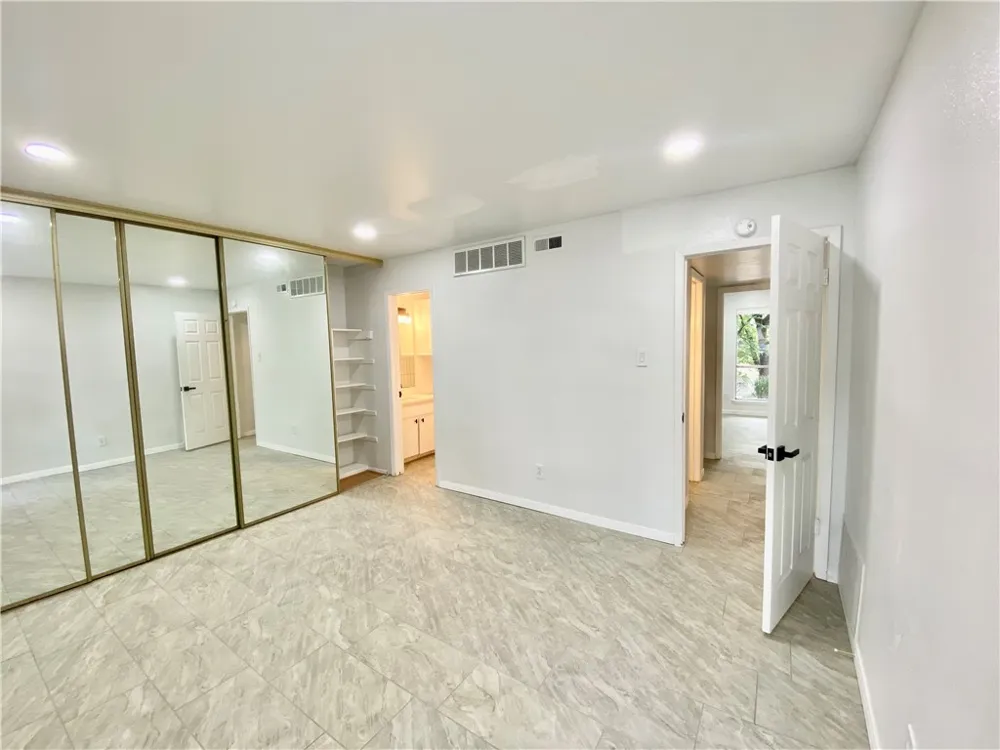 6910 Hart Lane #403 Austin, TX 78731