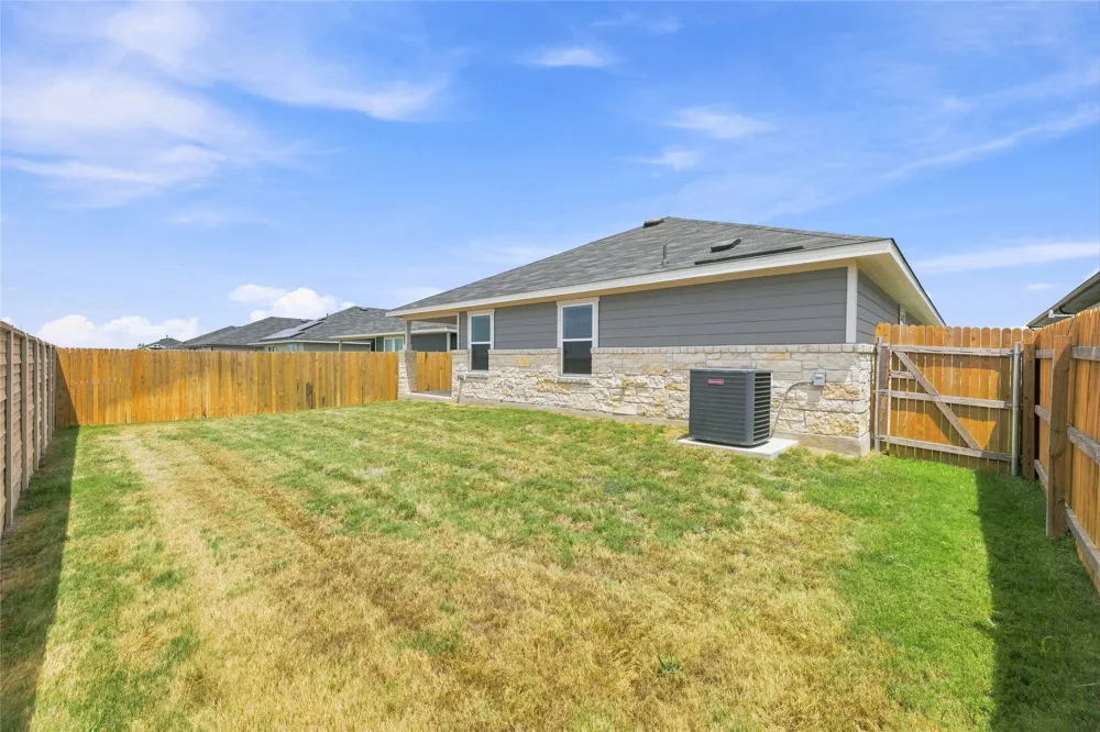 17197 Purple Top Lane Manor, TX 78653