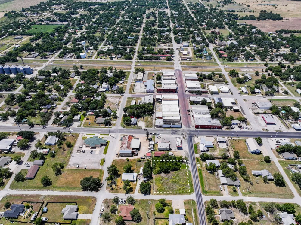 311 E Clark Street Bartlett, TX 76511