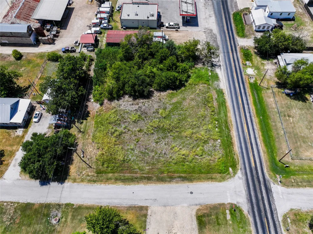 311 E Clark Street Bartlett, TX 76511