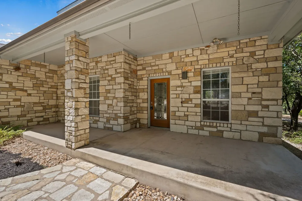 98 Brookhollow Drive Wimberley, TX 78676