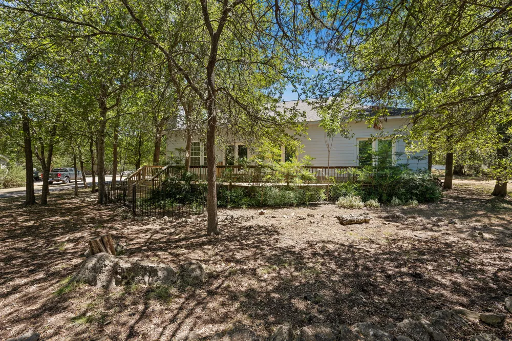 98 Brookhollow Drive Wimberley, TX 78676