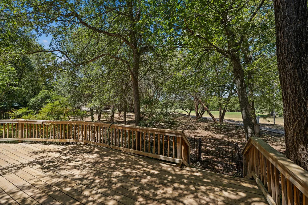 98 Brookhollow Drive Wimberley, TX 78676