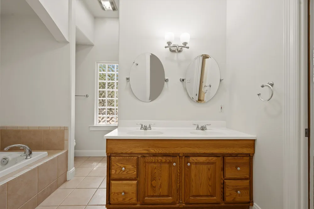 98 Brookhollow Drive Wimberley, TX 78676