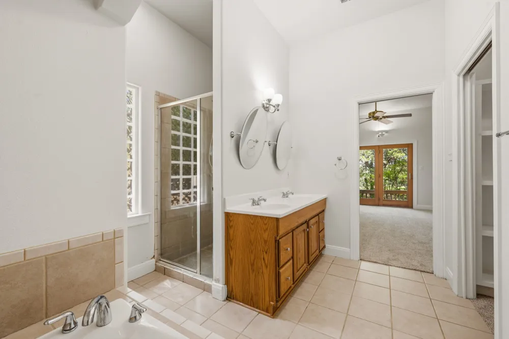 98 Brookhollow Drive Wimberley, TX 78676