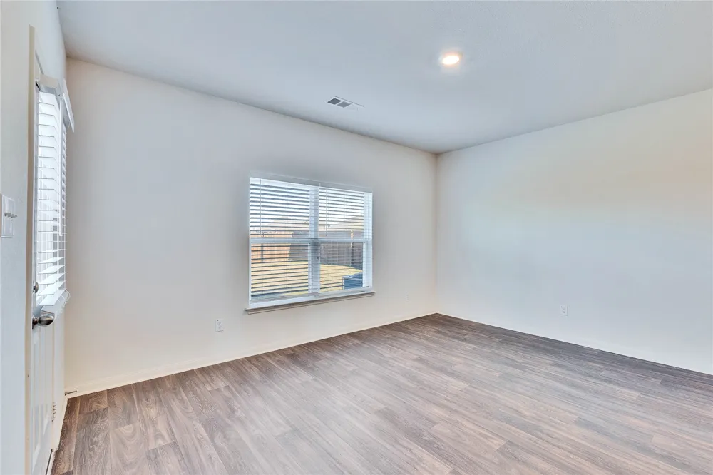18512 Quiet Range Drive Elgin, TX 78621
