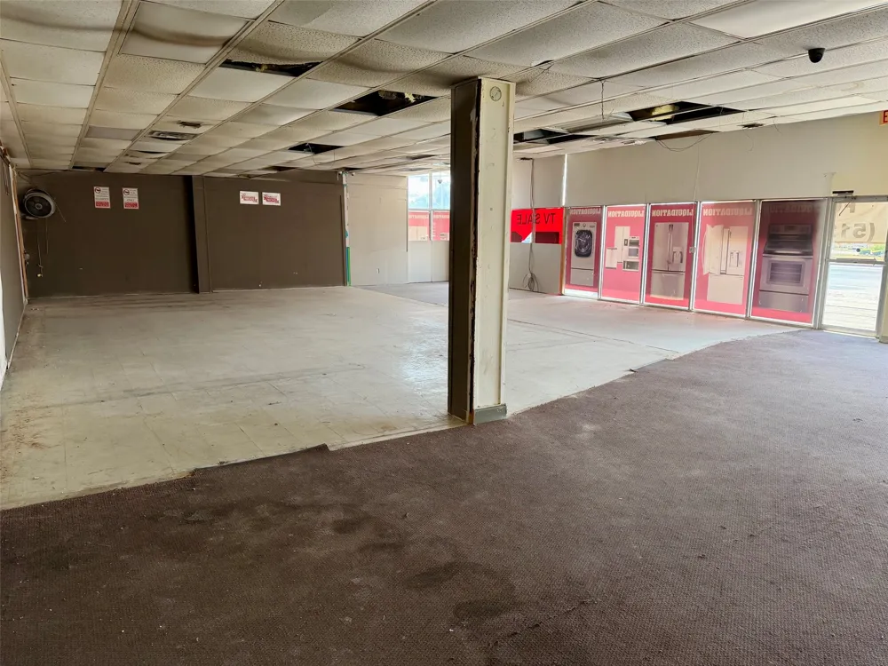 8231 Burnet Road Austin, TX 78757