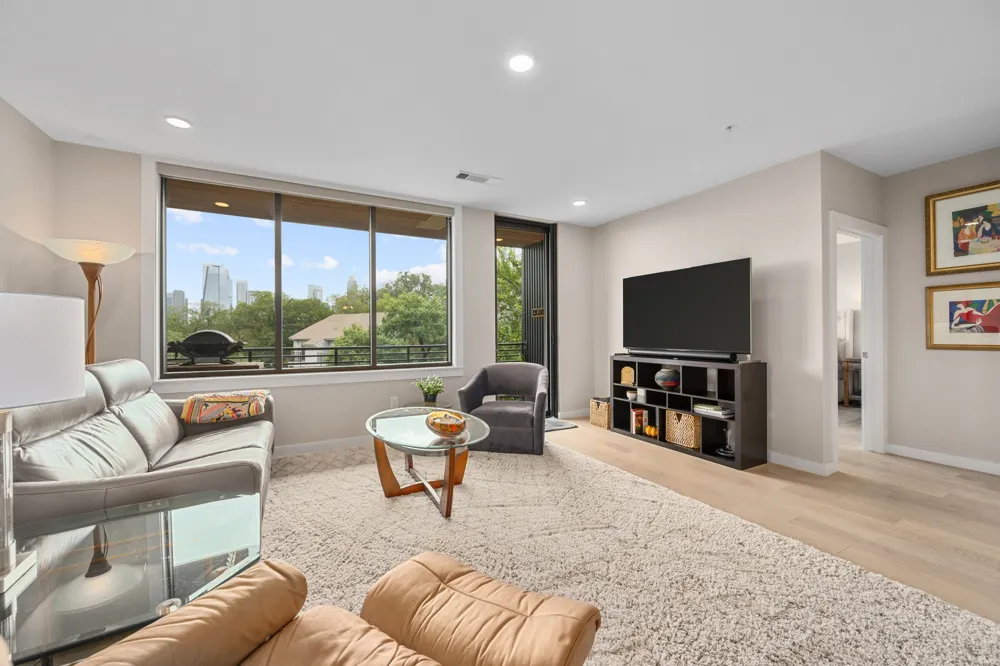 900 S 1st Street #312 Austin, TX 78704