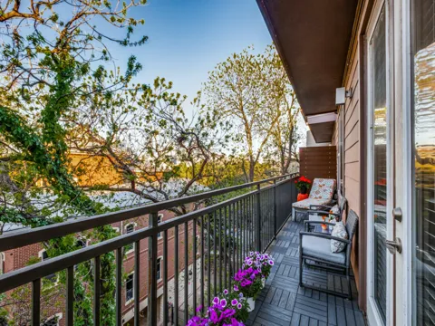 1900 Barton Springs Road #5037