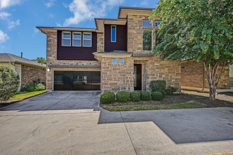 613 E Baylee Love Lane