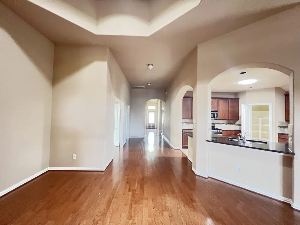 1817 Greyleaf Path Round Rock, TX 78665