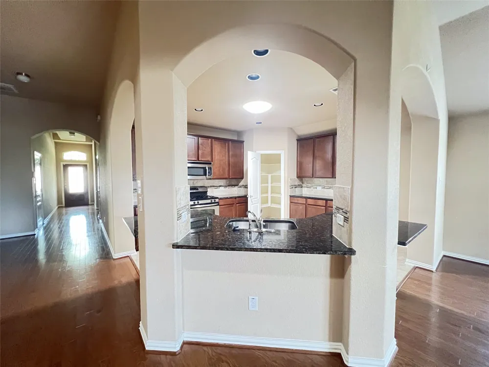 1817 Greyleaf Path Round Rock, TX 78665