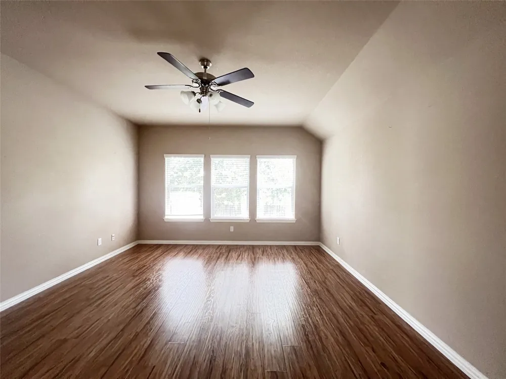 1817 Greyleaf Path Round Rock, TX 78665