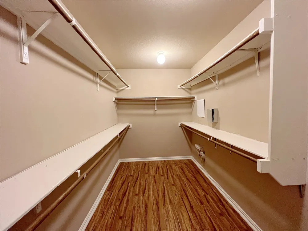 1817 Greyleaf Path Round Rock, TX 78665