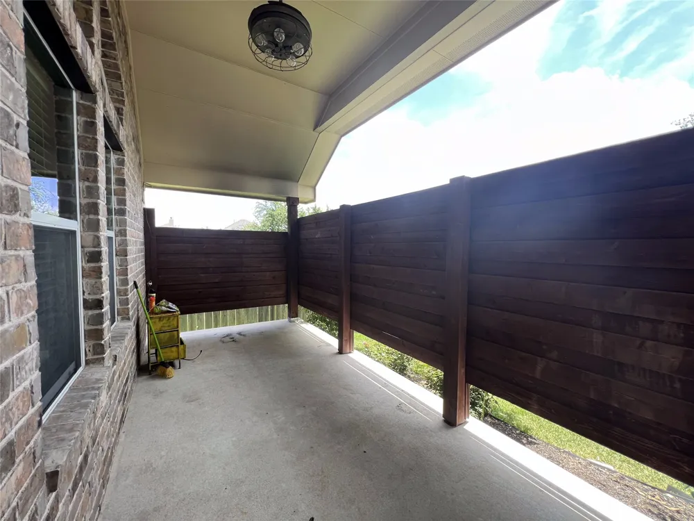 1817 Greyleaf Path Round Rock, TX 78665