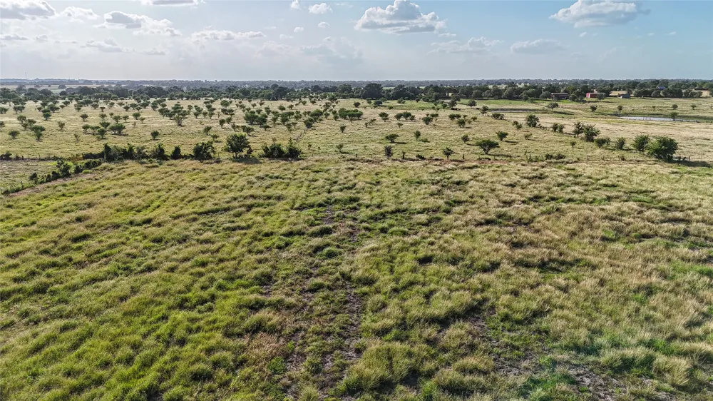 2179 E Highway 237 Round Top, TX 78954
