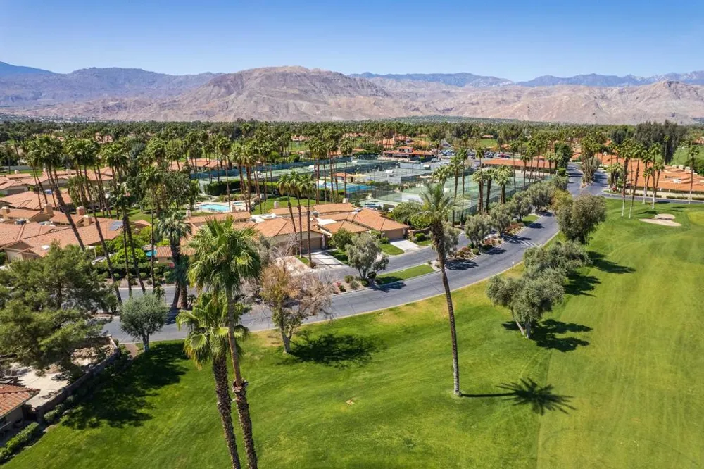 279 San Remo Street Palm Desert, CA 92260