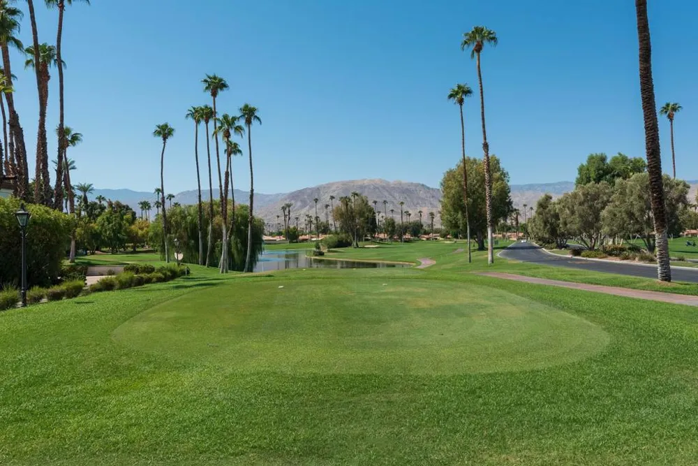 279 San Remo Street Palm Desert, CA 92260