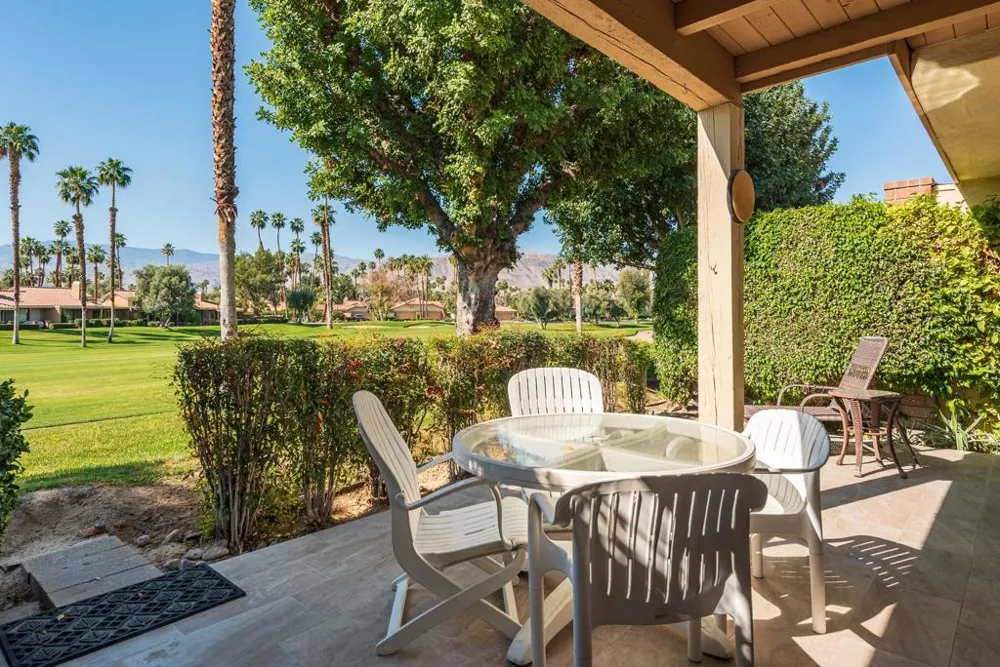279 San Remo Street Palm Desert, CA 92260