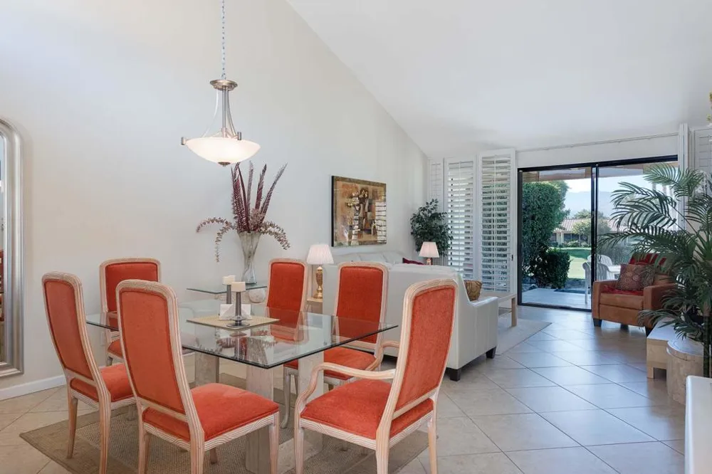 279 San Remo Street Palm Desert, CA 92260