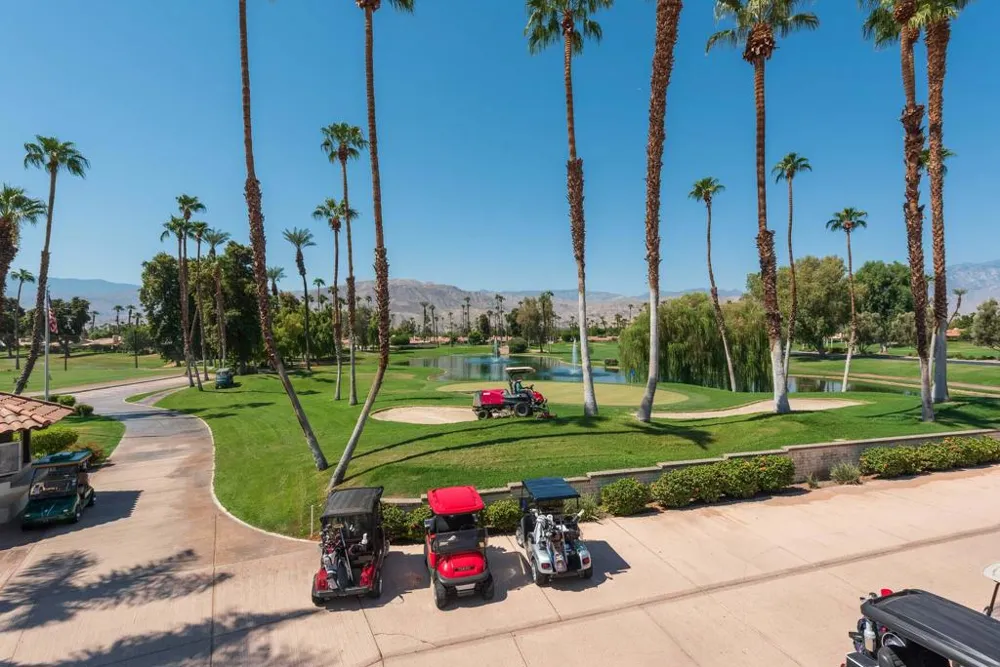 279 San Remo Street Palm Desert, CA 92260