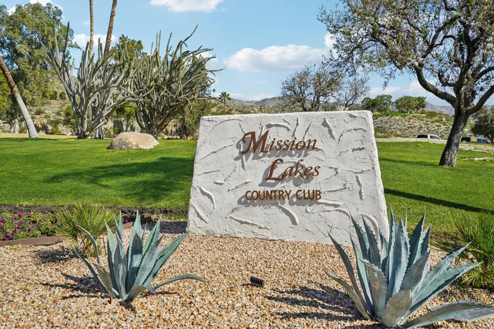 64382 Spyglass Avenue Desert Hot Springs, CA 92240