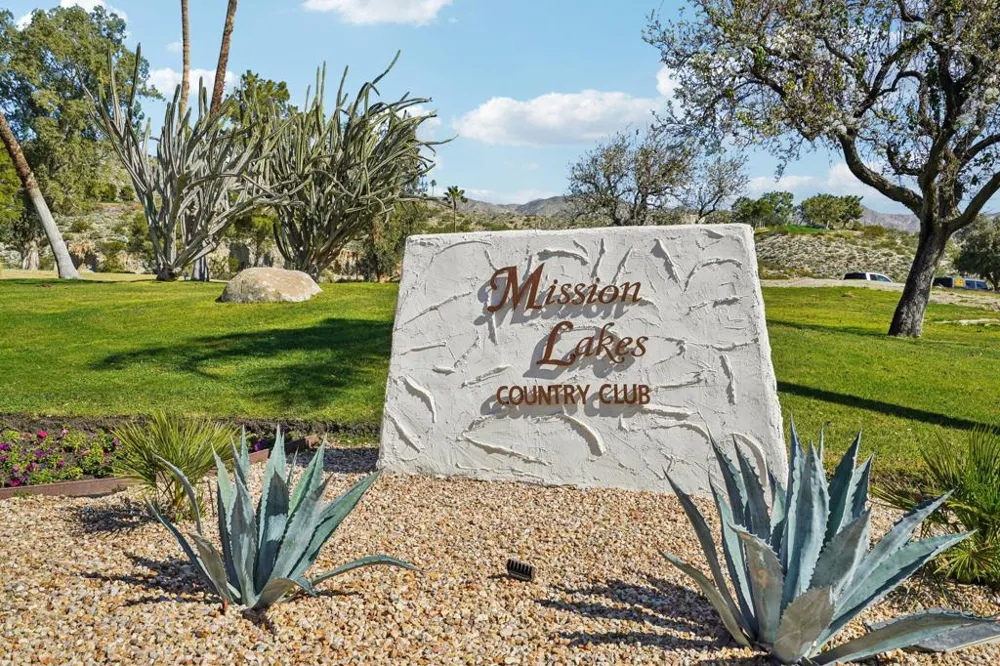 64382 Spyglass Avenue Desert Hot Springs, CA 92240