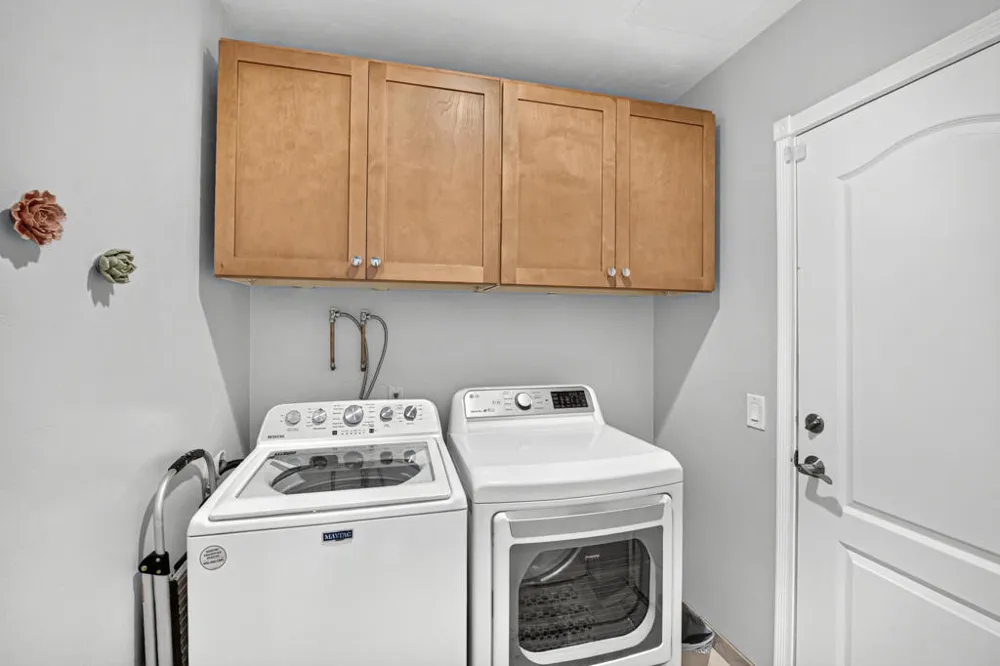 1707 Grand Bahama Drive W Palm Springs, CA 92264