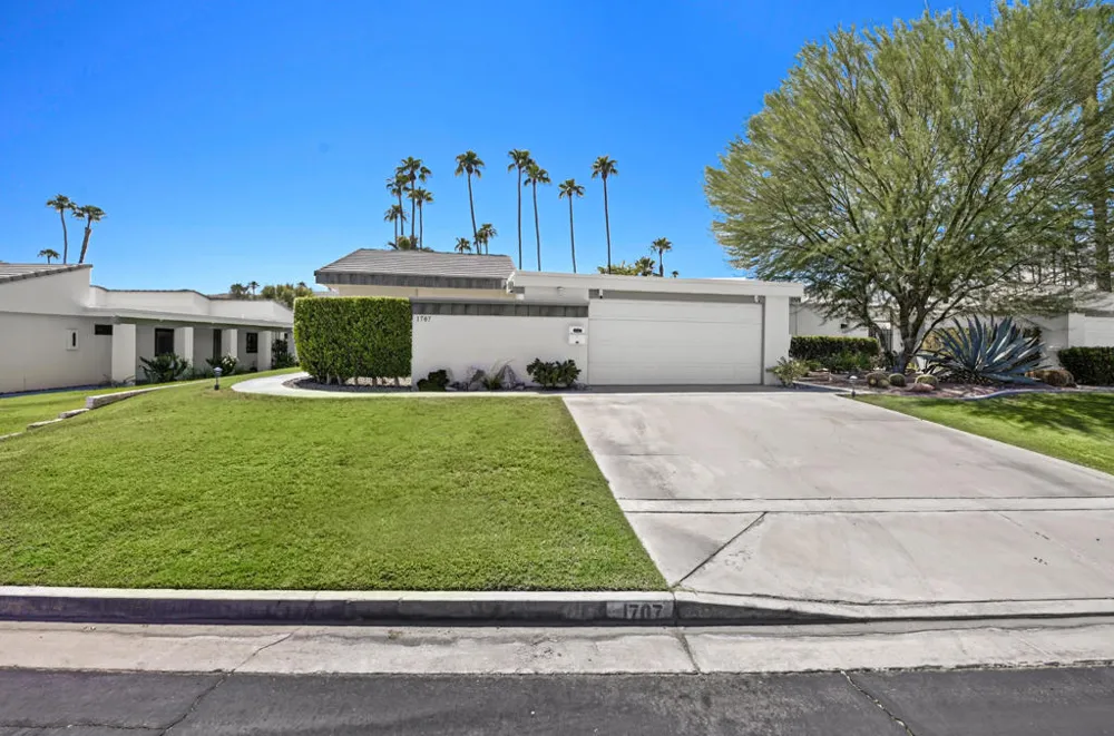 1707 Grand Bahama Drive W Palm Springs, CA 92264