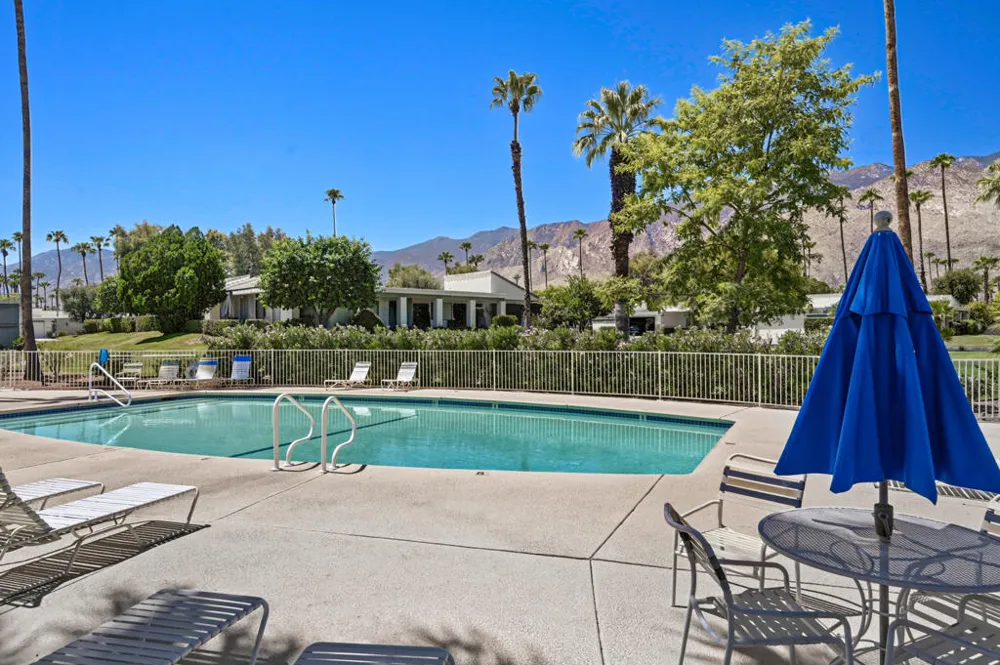 1707 Grand Bahama Drive W Palm Springs, CA 92264