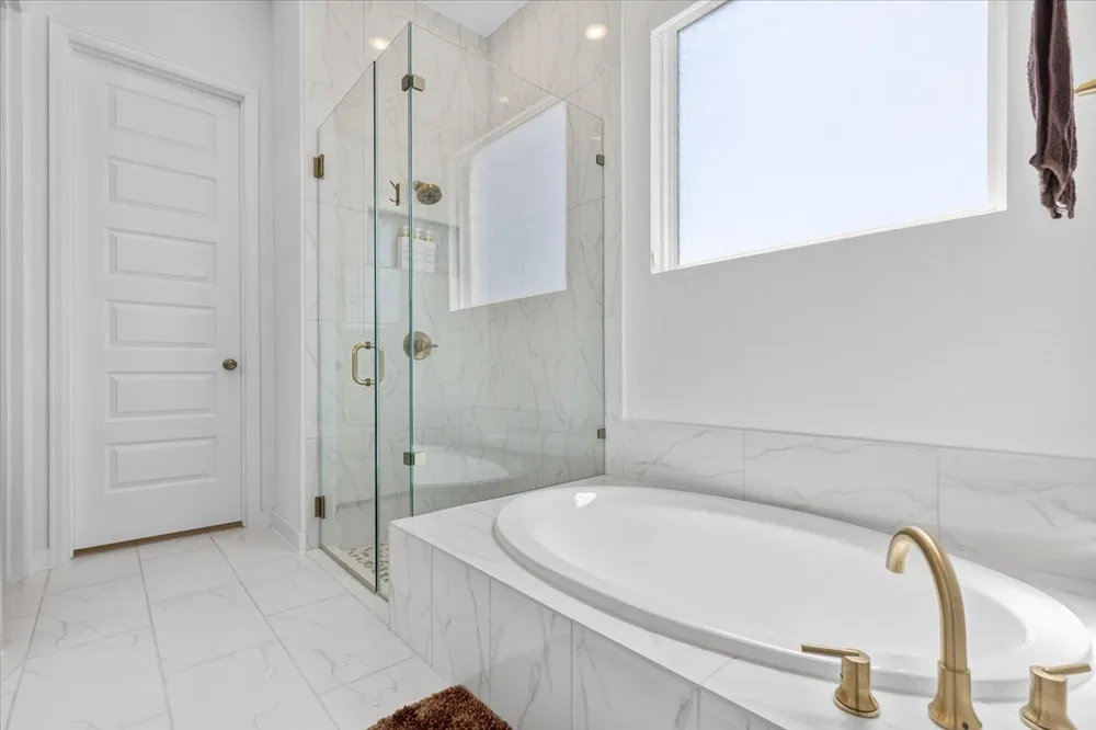 305 Lariat Loop Liberty Hill, TX 78642
