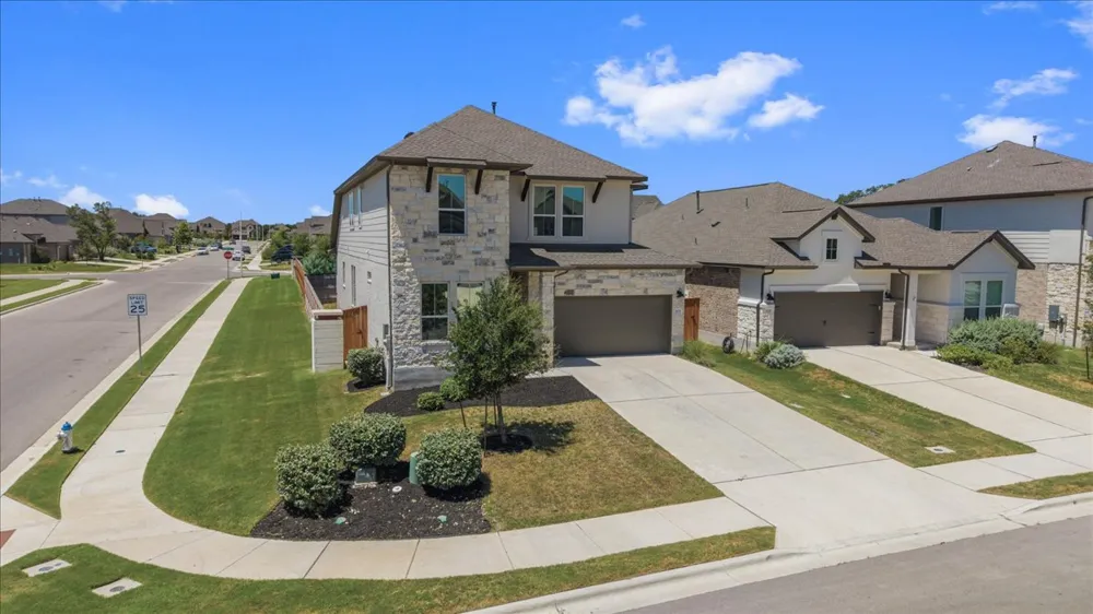 305 Lariat Loop Liberty Hill, TX 78642