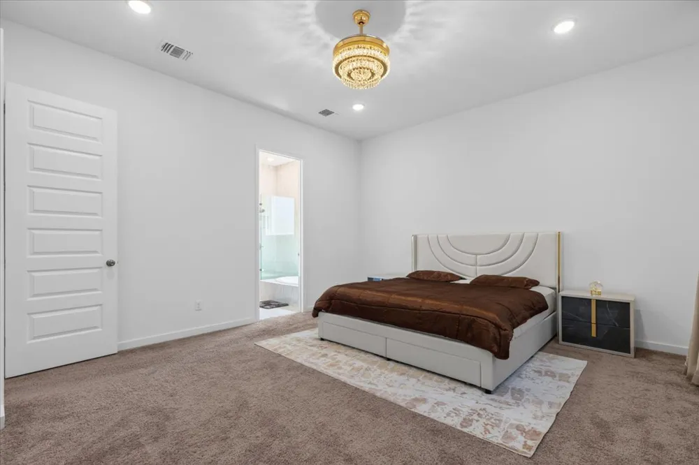305 Lariat Loop Liberty Hill, TX 78642