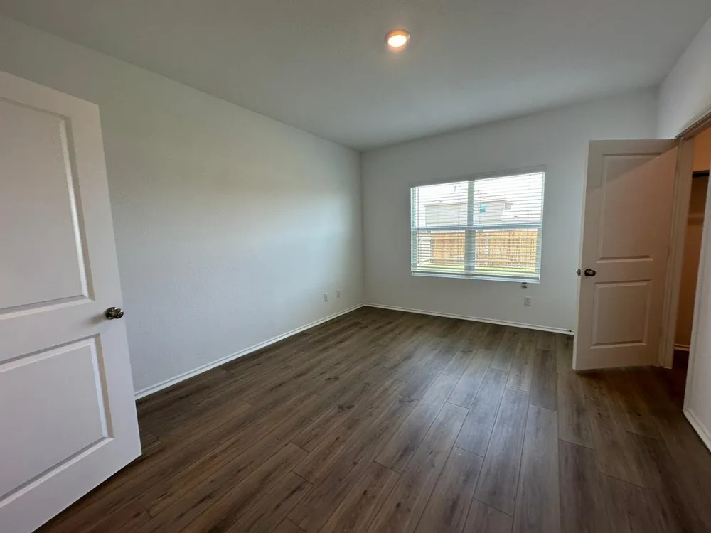 425 SALT SPRINGS ROAD Kyle, TX 78640