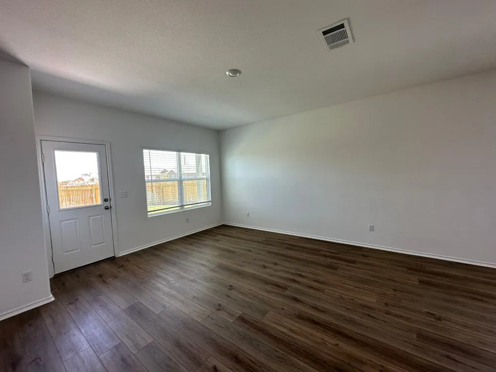 425 SALT SPRINGS ROAD Kyle, TX 78640